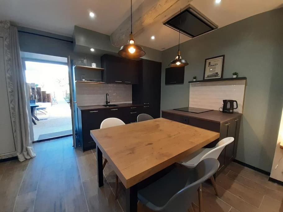 Studio Meuble Avec Terrasse Axe Rennes Saint Malo La Baussaine 外观 照片